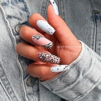 салон красоты selfie nail&beauty club на комсомольском проспекте изображение 3