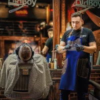 международная мужская парикмахерская oldboy barbershop на шереметьевской улице изображение 2