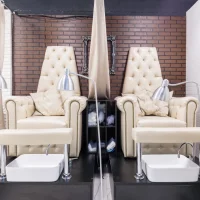студия маникюра и педикюра glam nails на поречной улице изображение 5